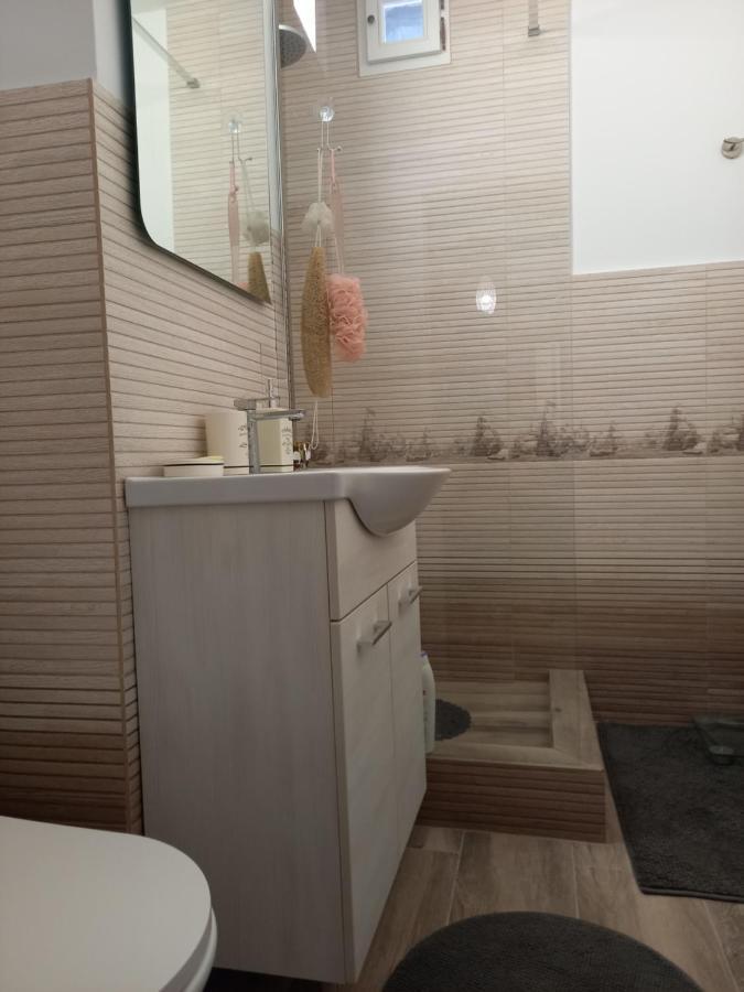 Tei Apartment Oradea Bagian luar foto